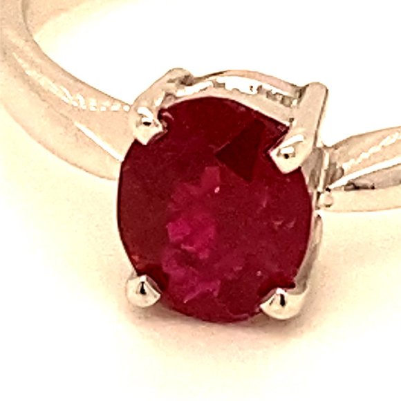 Winza Ruby 1.74ct Solid 18K White Gold Ring - Picture 7 of 7